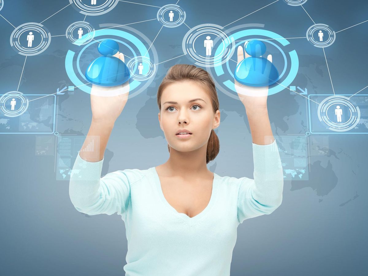 Zasady skutecznej komunikacji na portalach towarzyskich – jak budować relacje online?